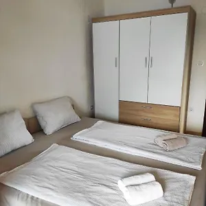Casa Nostra Ii Apartment Funtana