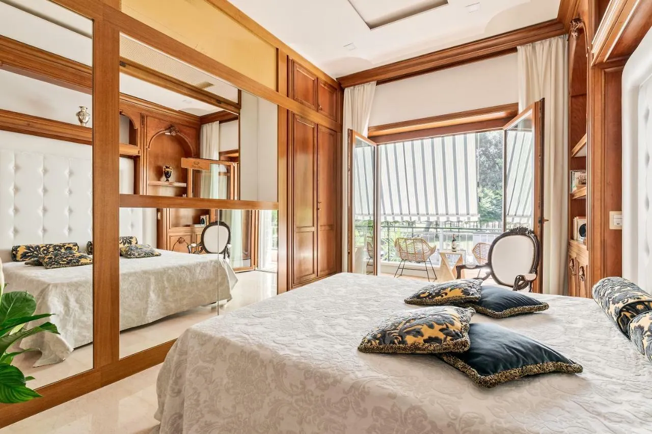 First Class Rome Apartments Italy